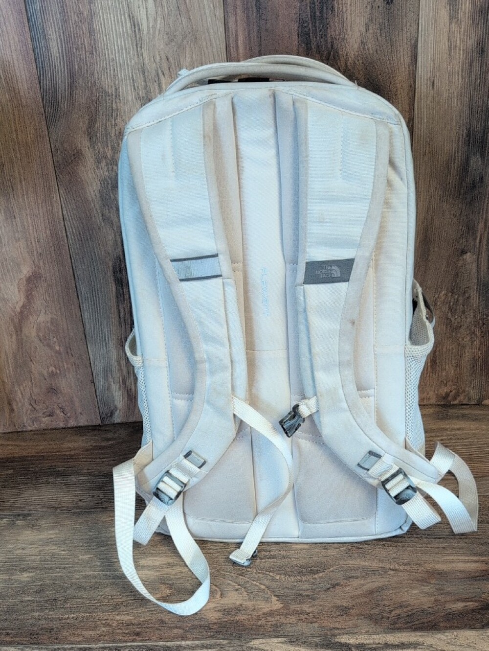 The North Face NF0A3VXG White Dune Jester FlexVent Backpack            786A - Picture 7 of 10